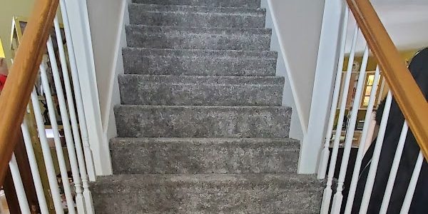 https://www.minutemanfloors.com/wp-content/uploads/2023/09/Stairs-600x300.jpg